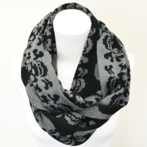 Black and Grey Skull & Crossbones infinity scarf